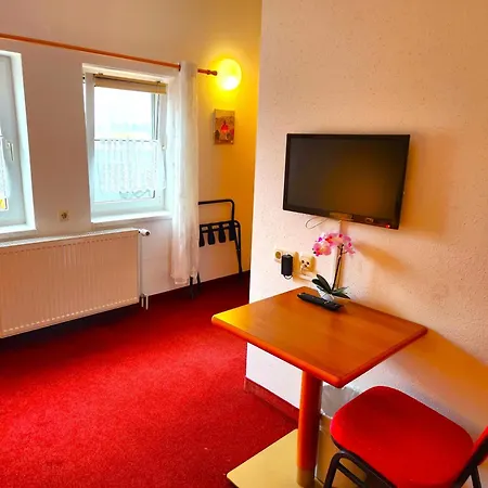 بيت ضيافة Bluemchen Am Kiesgrube 3*