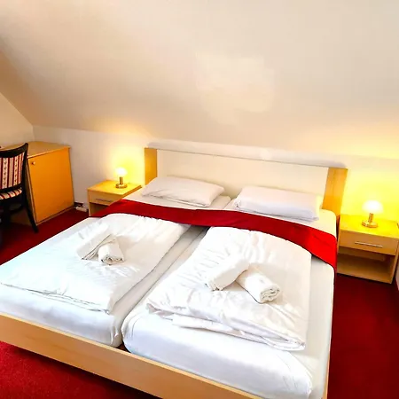 Bluemchen Am Kiesgrube Vendégház 3*